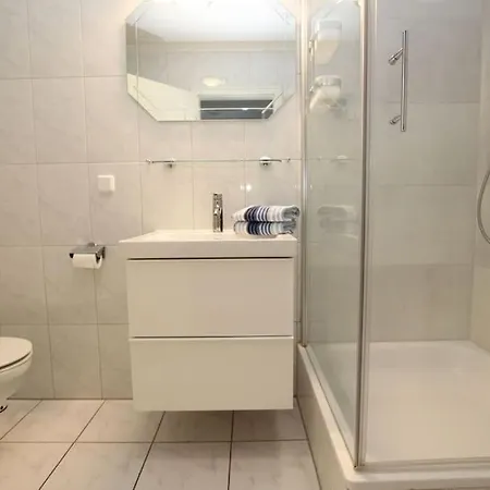 Du Wohnst Auf 2 Etagen Apartment Schonberg in Holstein